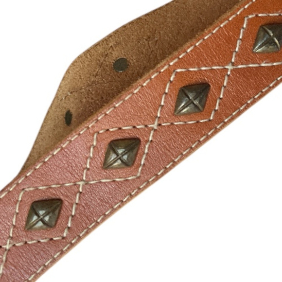 Vintage caramel Brown contrast stitch Studded Leather Belt Sz small - Picture 4 of 6